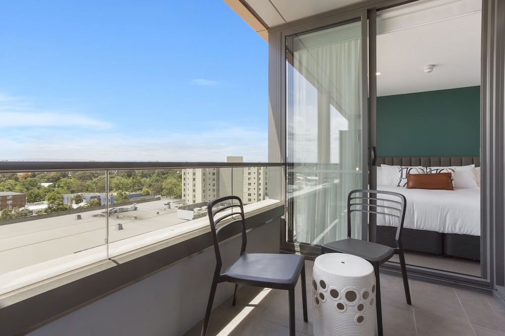 Apartment, 1 Bedroom, Balcony - Photo 7