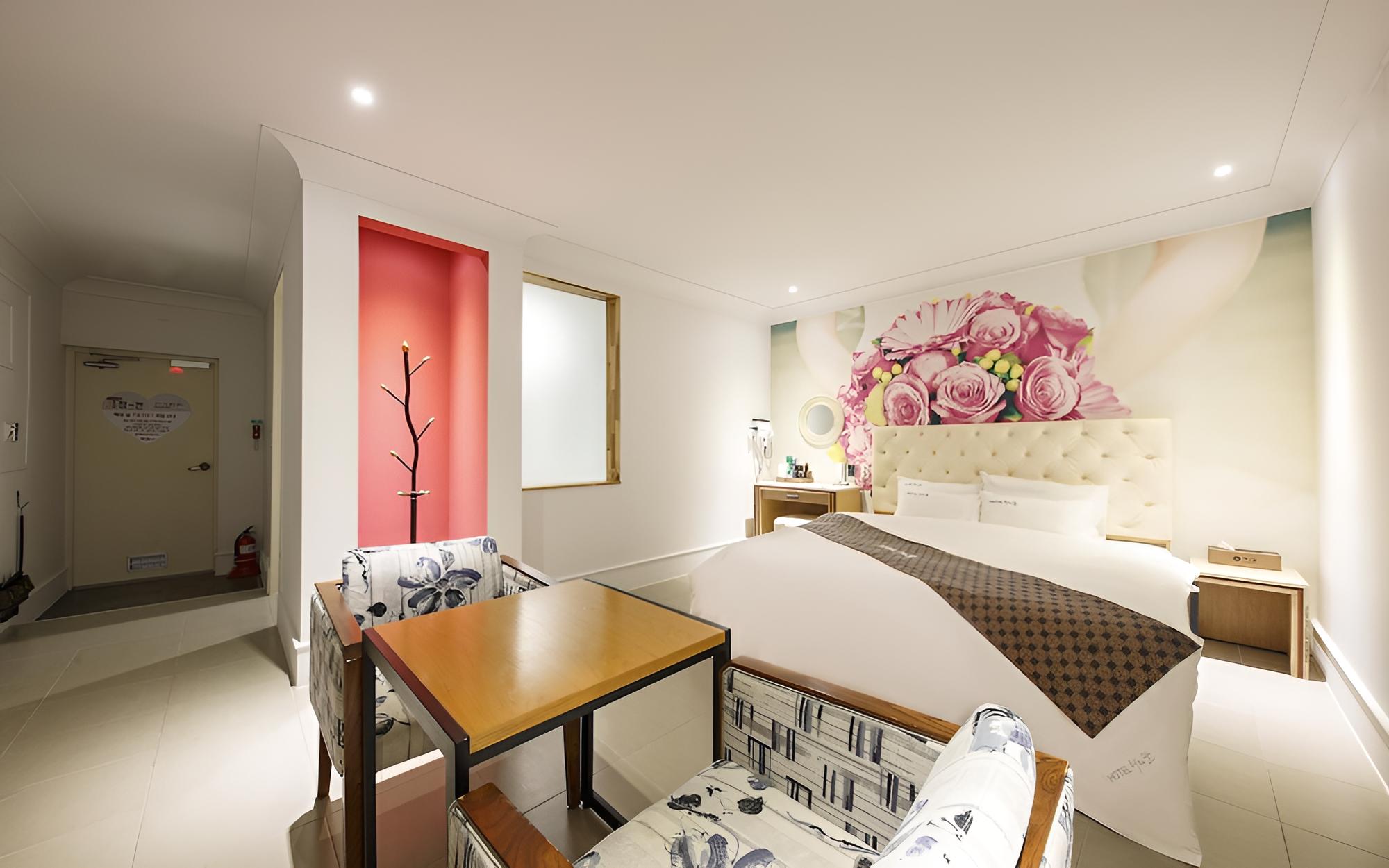 Room (Standard Room) photo 2