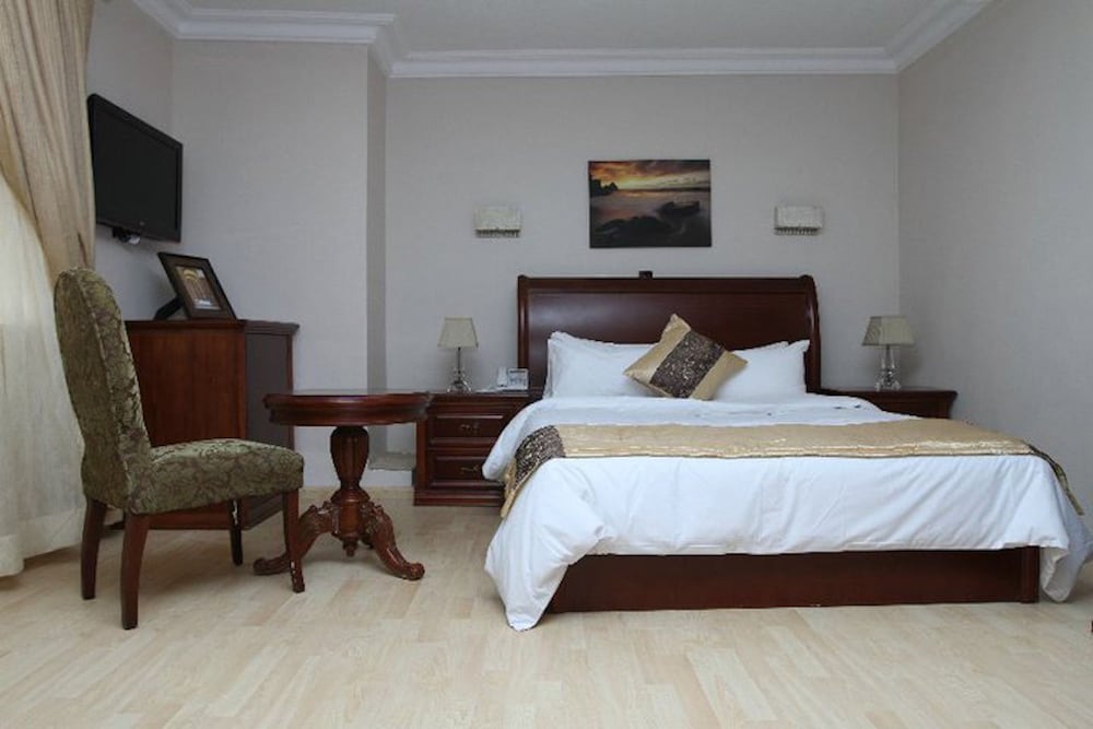 Executive Room