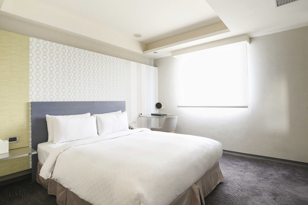 Deluxe Room - Photo 1