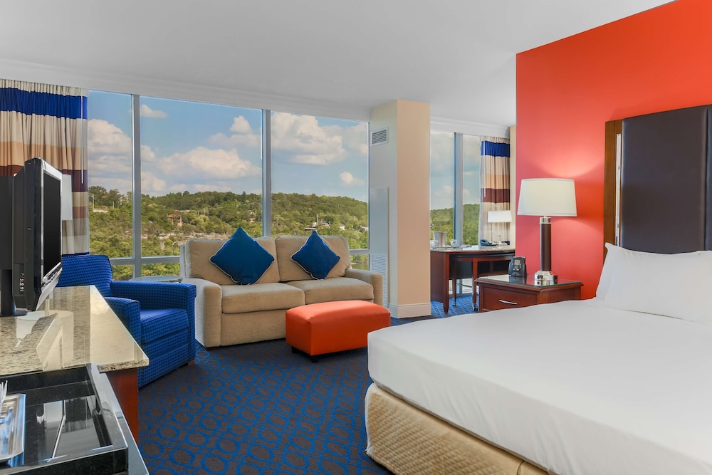 Deluxe Room, 1 King Bed, Balcony, View photo 2