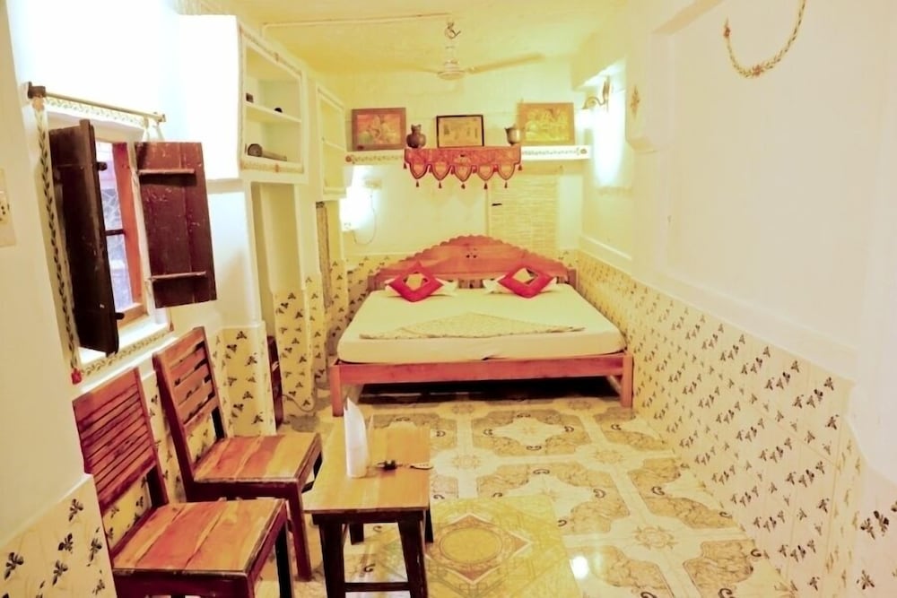 Standard Room - Photo 1
