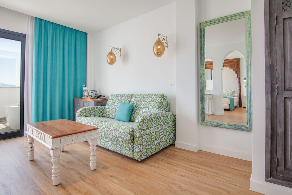 Junior Suite, Sea View photo 3