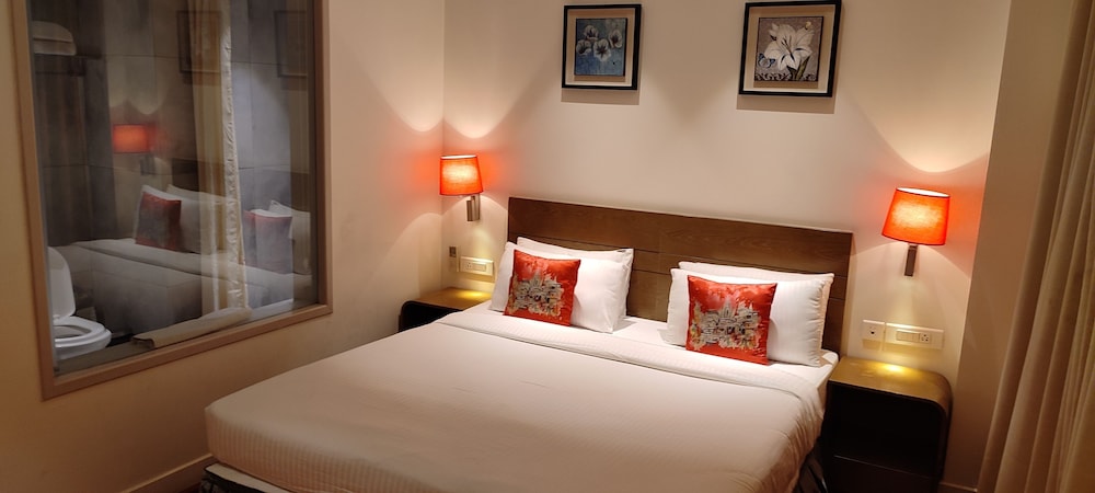 Deluxe Room - Photo 1
