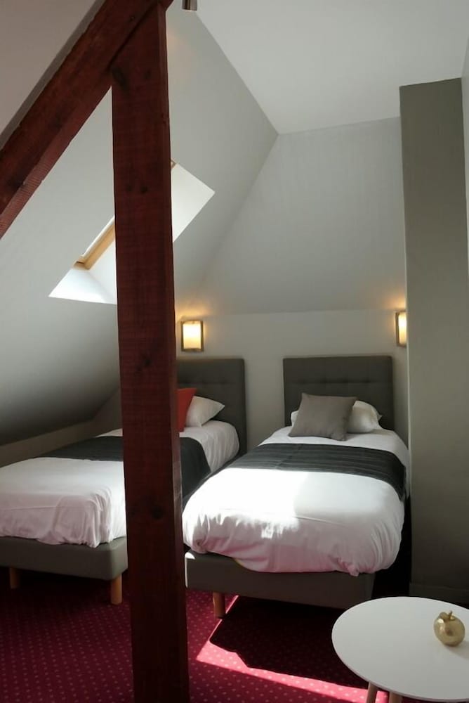 Twin Room, 2 Twin Beds photo 2