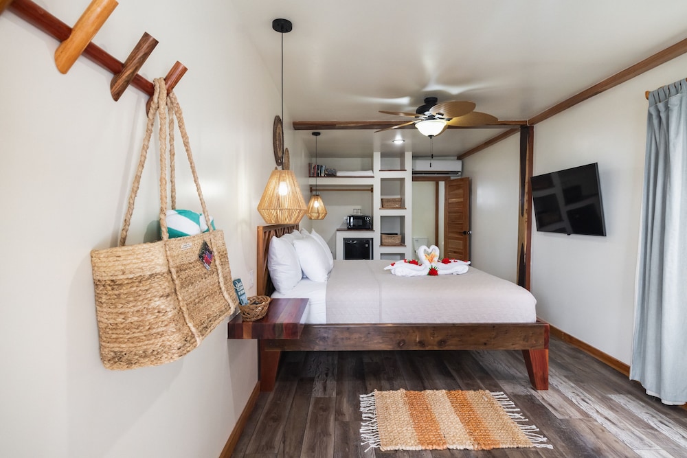 Poolside Suites (1st Floor) photo 1