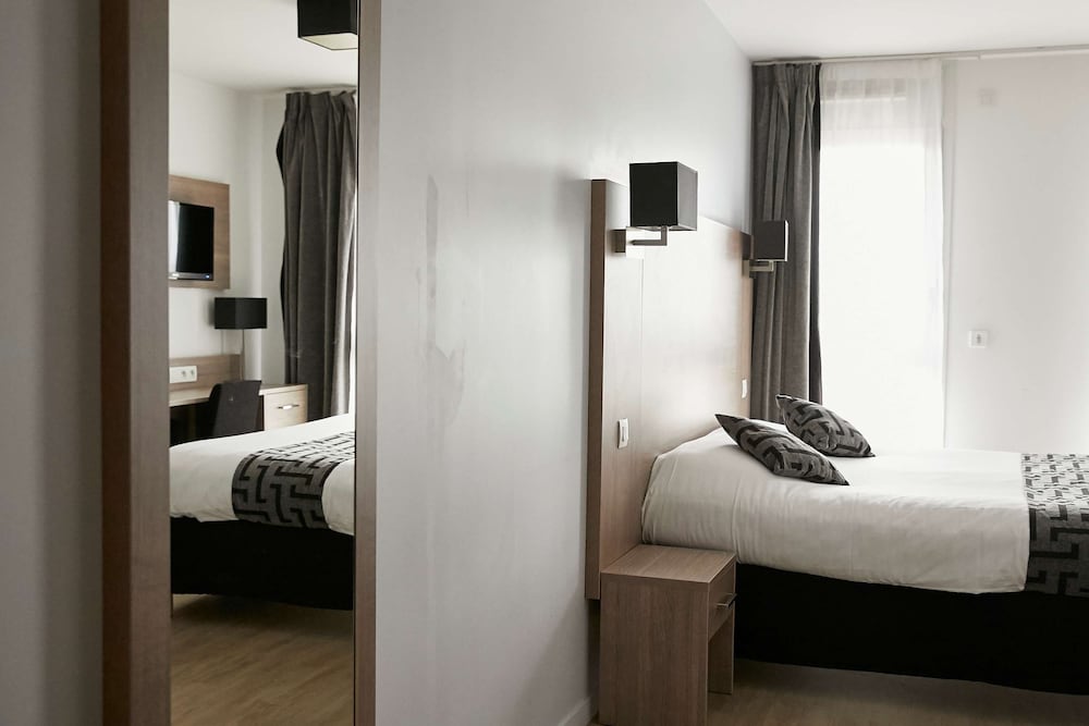 Standard Studio, 1 Queen Bed, Kitchenette photo 1
