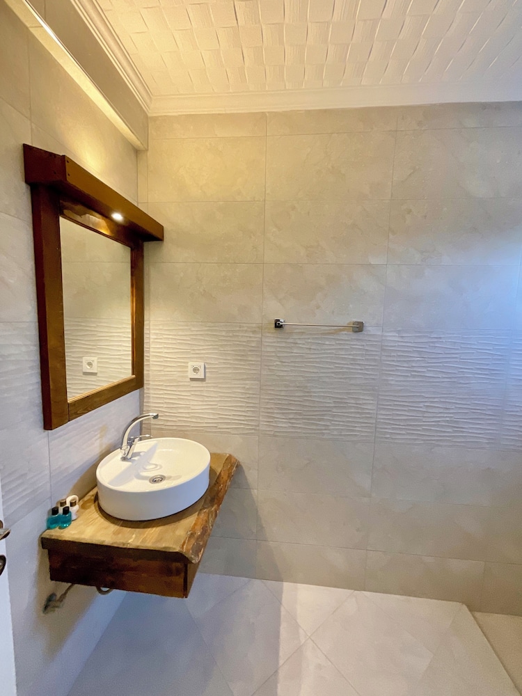 Standard Triple Room - Photo 2