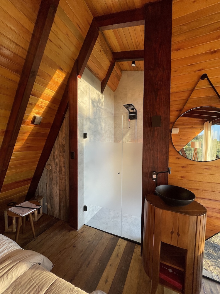 Deluxe Cabin, 1 Queen Bed, Mountain View photo 3