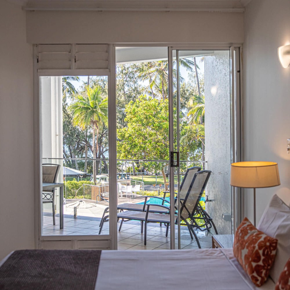 Deluxe Apartment, 2 Bedrooms, Balcony, Ocean View photo 2