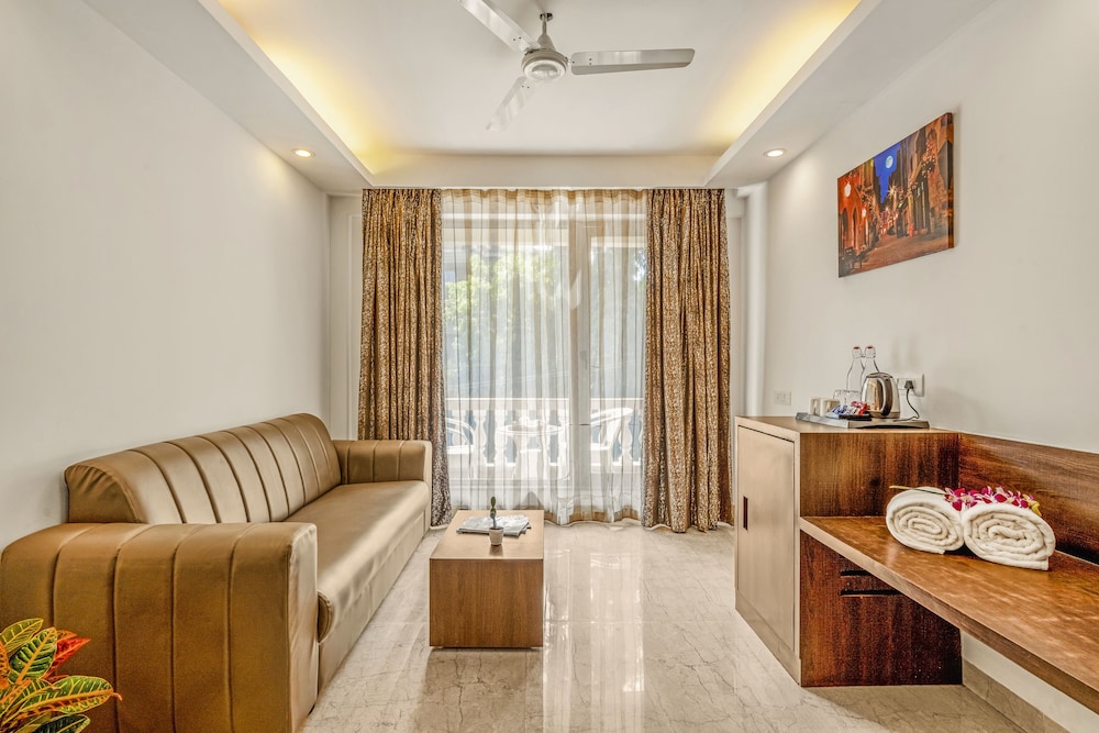 Grand Room - Photo 2