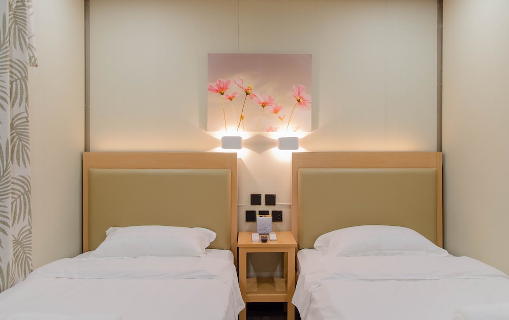 Standard Double or Twin Room, 2 Twin Beds photo 3