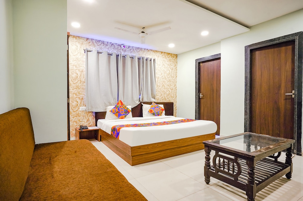 Deluxe Room - Photo 1