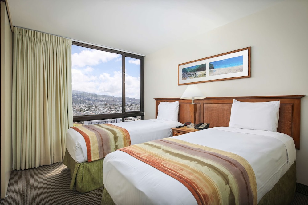 Suite, 2 Bedrooms, Partial Ocean View