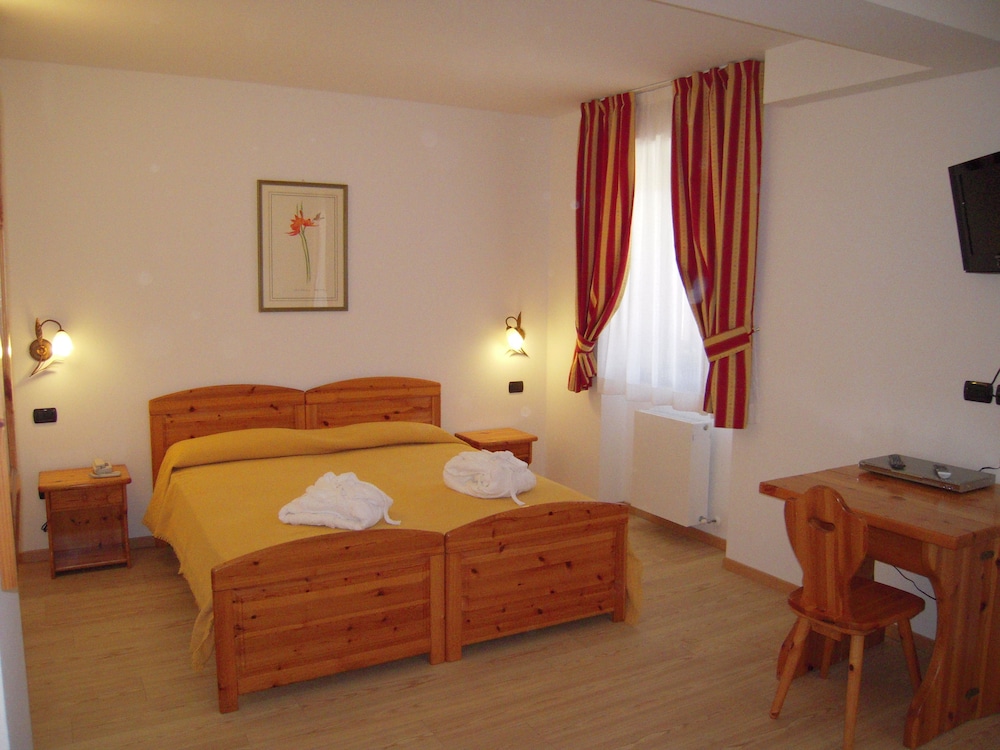 Double or Twin Room photo 1