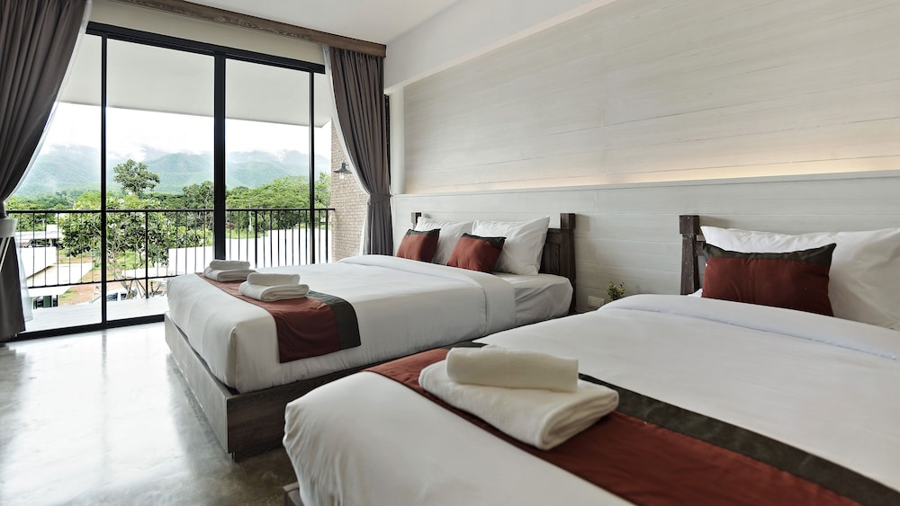 Luxury Triple Room photo 2