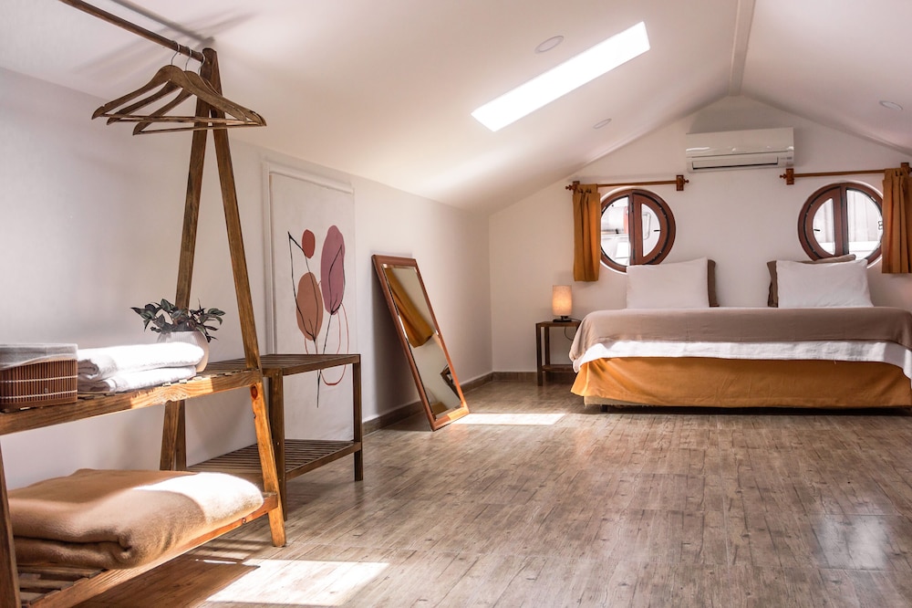 Senior Studio Suite, Terrace