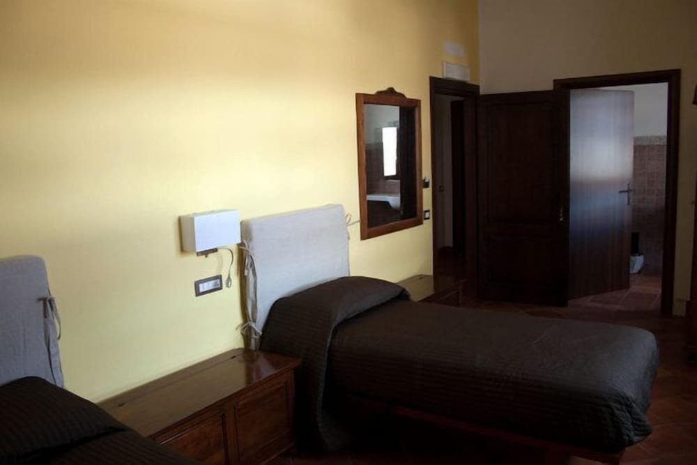 Deluxe Double Room, 2 Twin Beds, Accessible