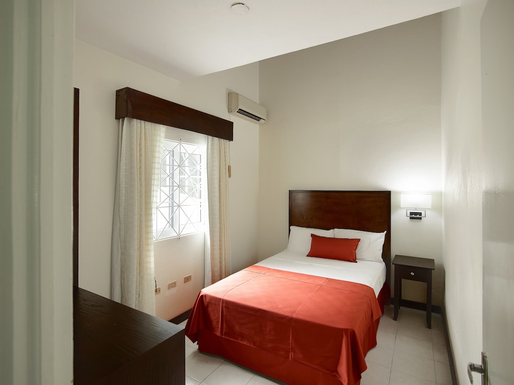 Single Room, 1 King Bed, Private Bathroom photo 2