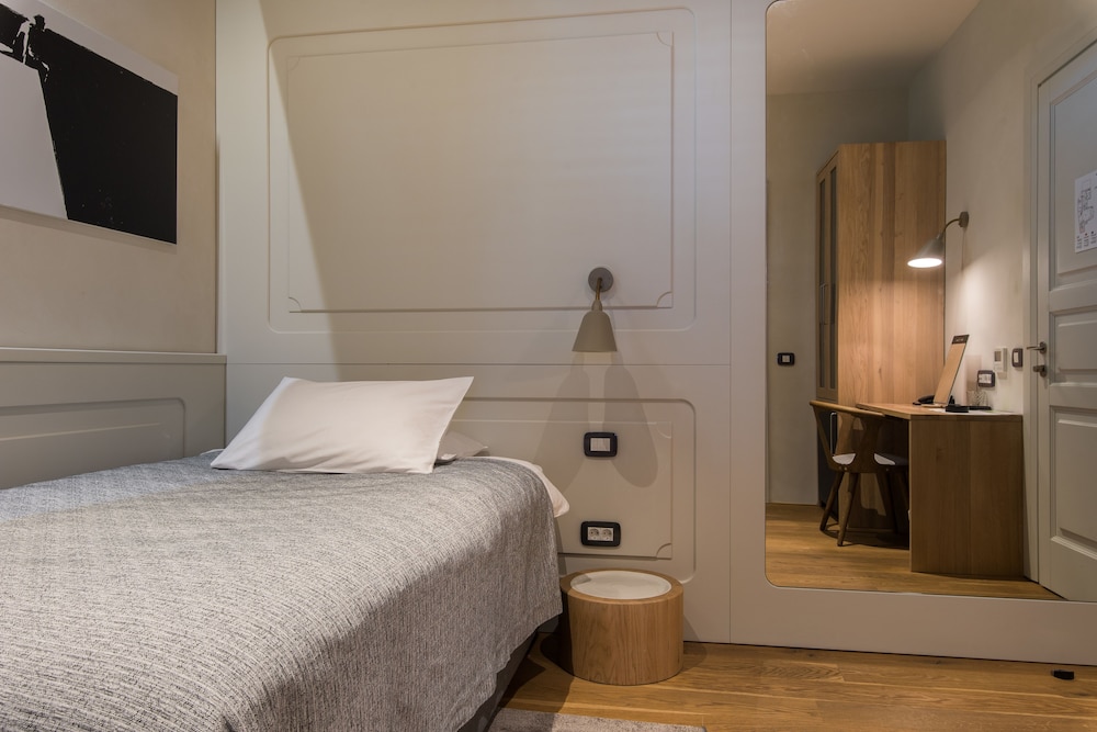 Standard Single Room photo 3