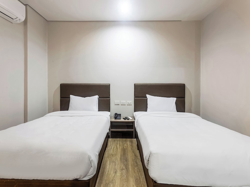 Deluxe Twin Room - Photo 3