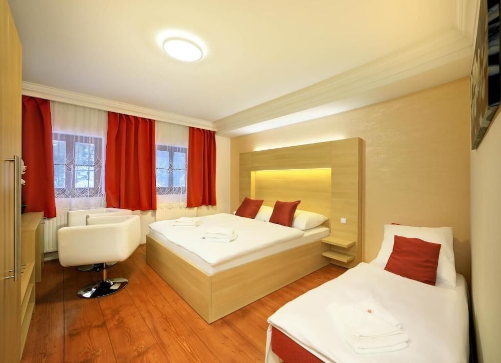 Superior Triple Room photo 1
