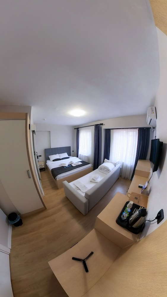Standard Room - Photo 13