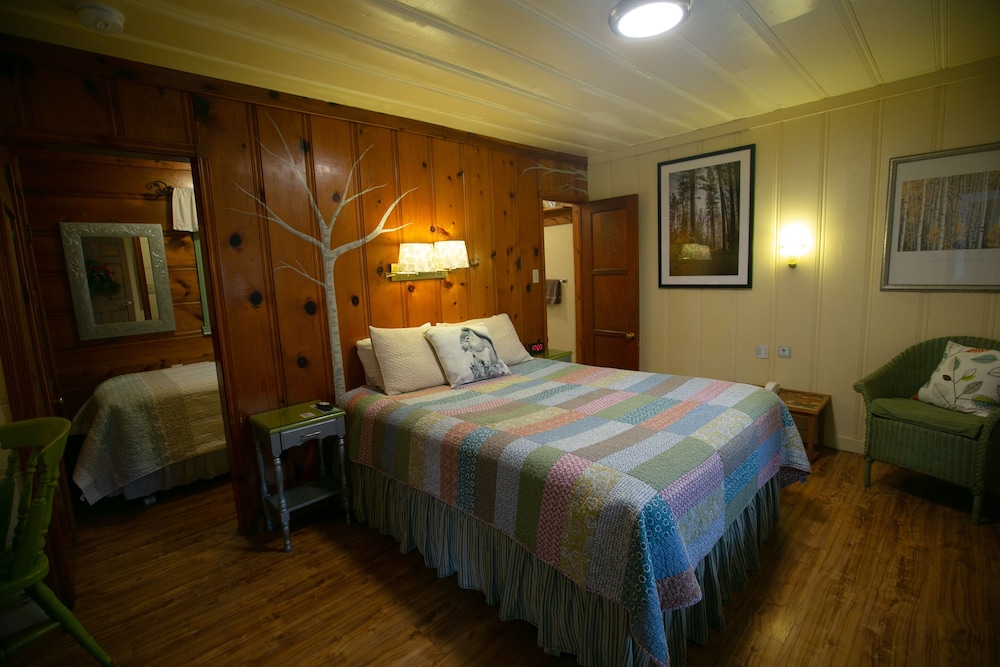 Woodland Room photo 3