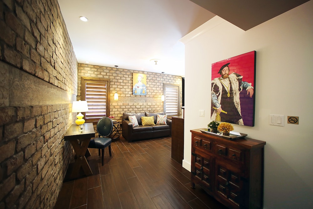 Cavalier Ocean View Suite - Photo 14