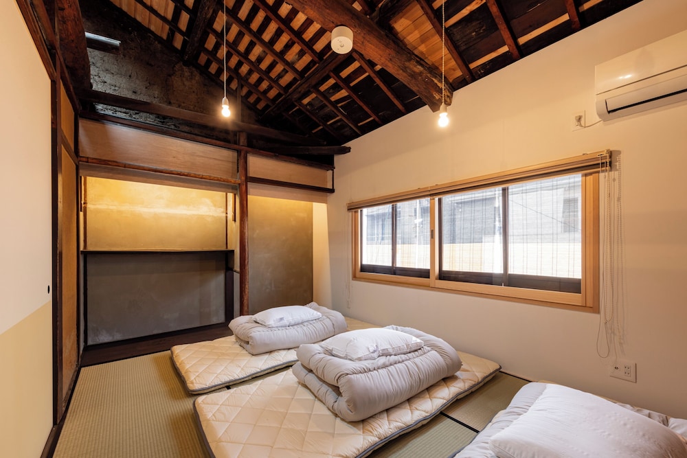 Traditional House, 2 Bedrooms, Non Smoking, Kitchen photo 2