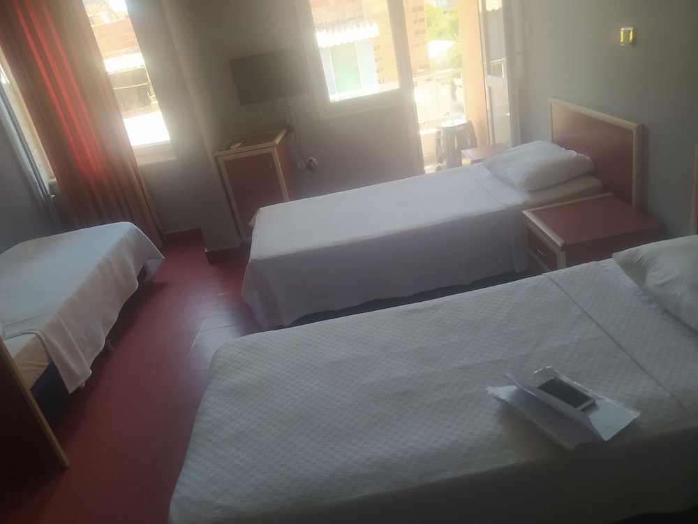 Classic Triple Room photo 2