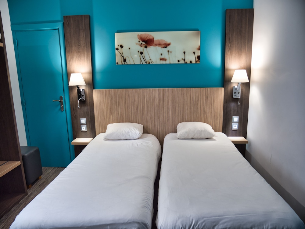 Twin Room - Photo 5