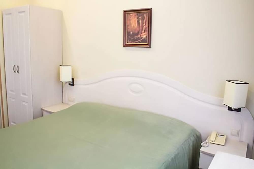 Standard Double or Twin Room photo 2