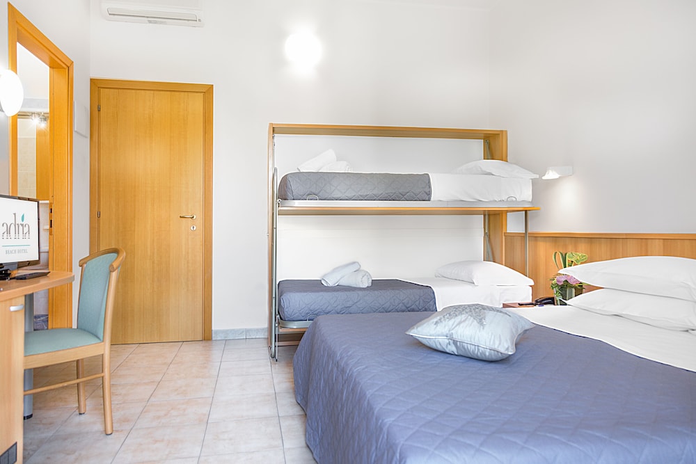 Comfort Quadruple Room photo 2