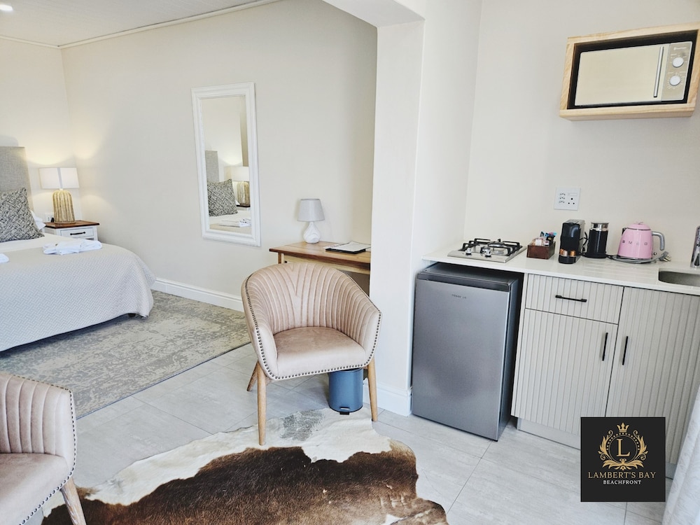 Luxury Room, Beach View photo 2