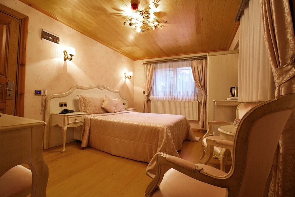Standard Room photo 3