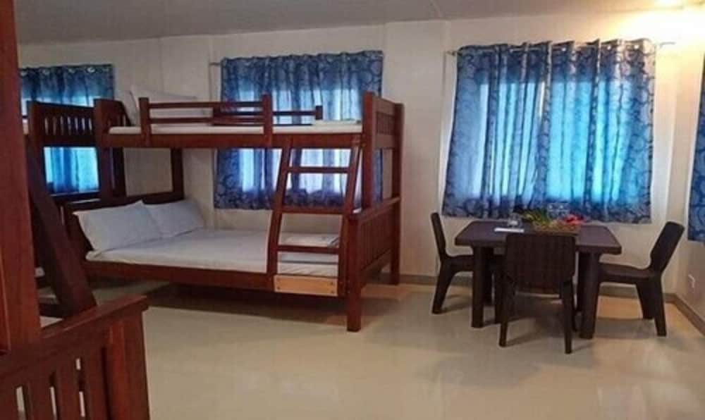 Family Suite - Photo 4