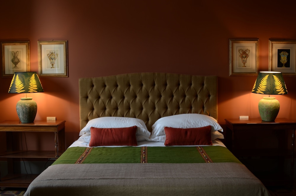 Luxury Suite, 1 King Bed photo 1