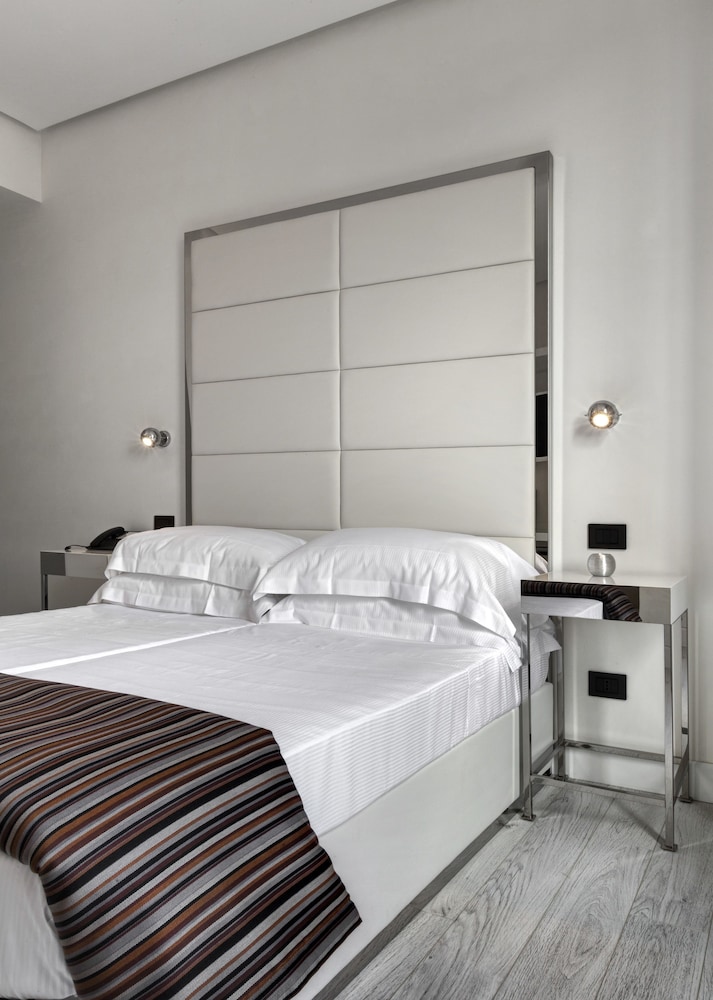 Classic Double Room - Photo 1