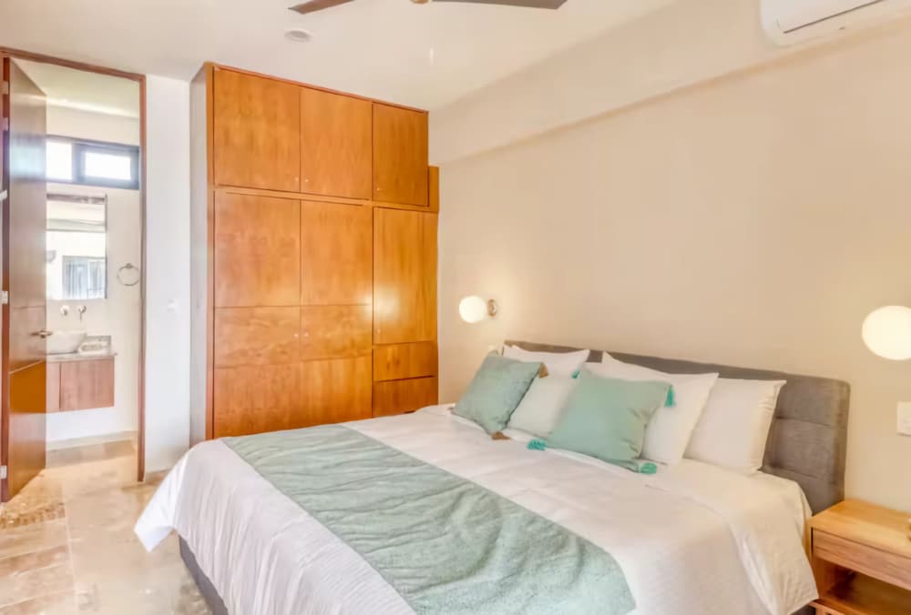 Apartment, 1 Bedroom, Pool View