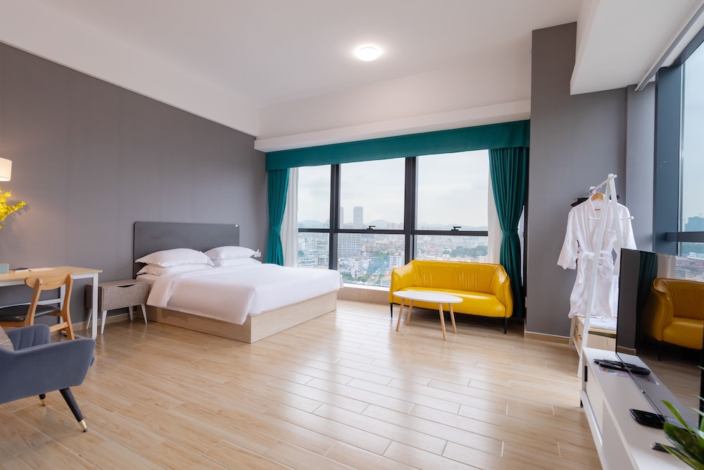 Business Twin Room (8th to 22nd Floor)