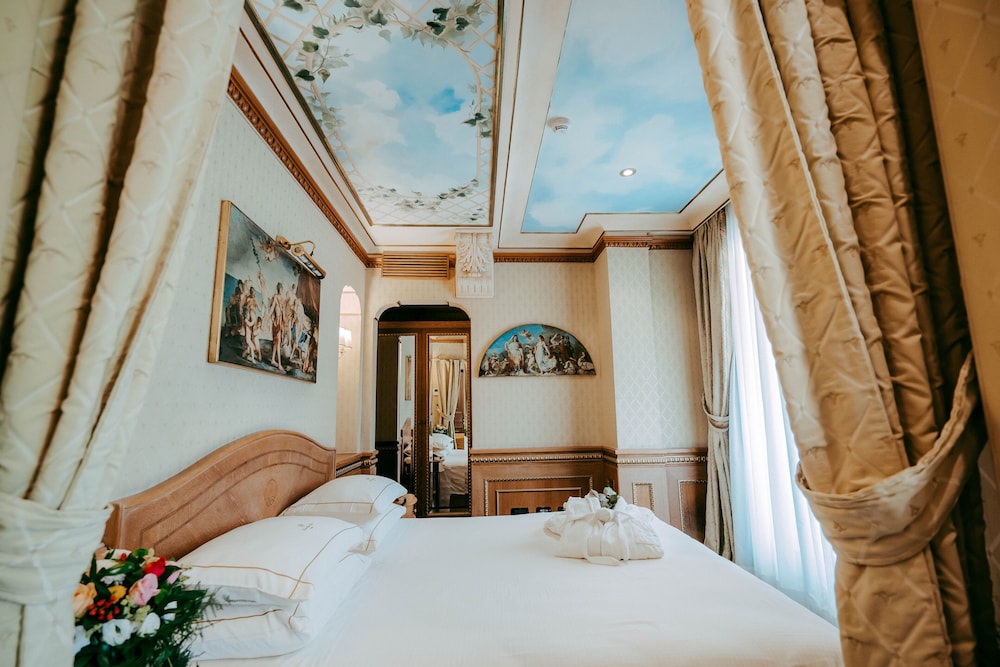 Panoramic Suite, Terrace