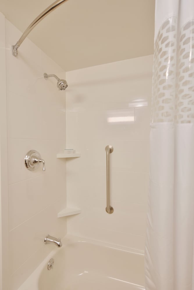 Room, 2 Queen Beds, Accessible photo 2
