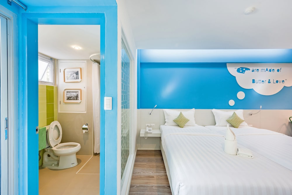 Standard Room (Twin Bed) - Photo 5