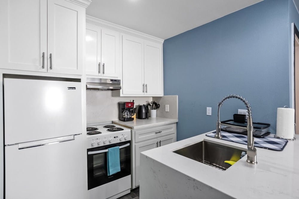 6BR Getaway Fast Wi-fi Free Parking Full Gym, Photo 40