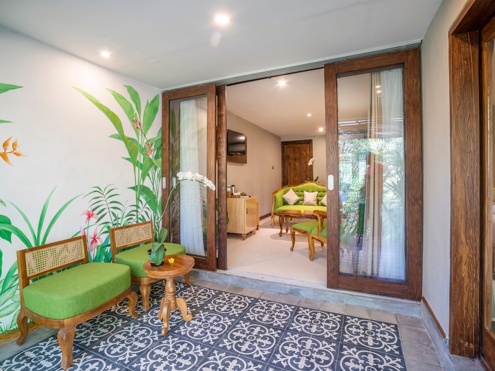 Suite - Photo 5