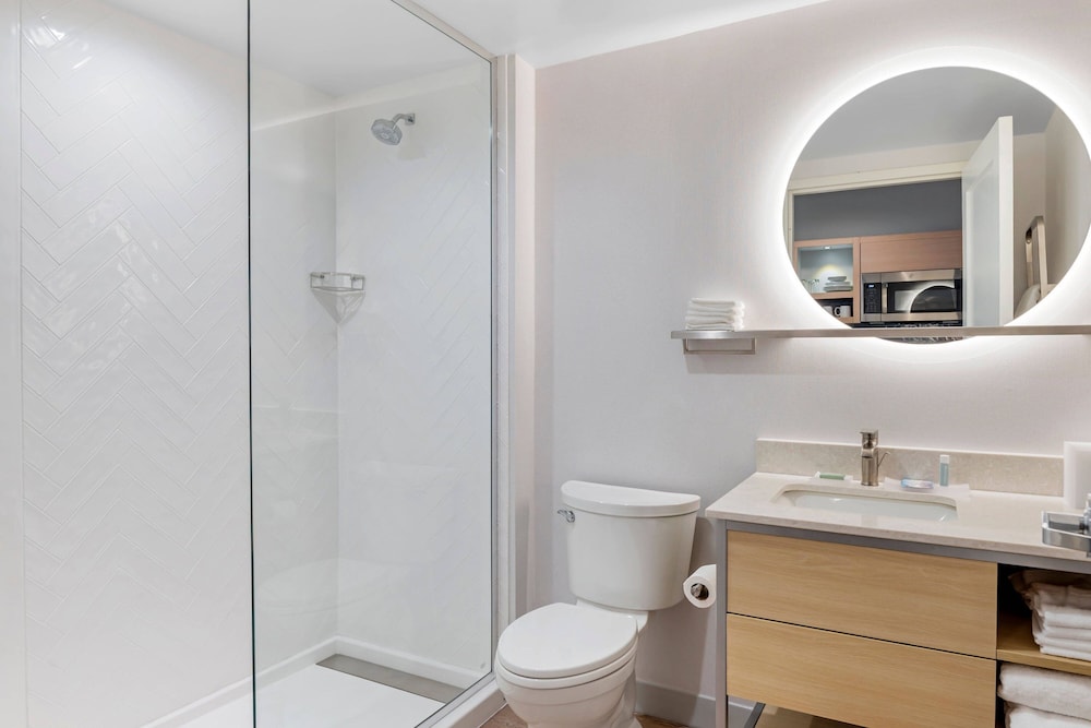 Classic Studio Suite, 2 Queen Beds (Hearing Accessible) - Photo 5