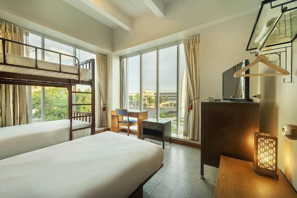 Standard Triple Room (Shared Bathroom) photo 3