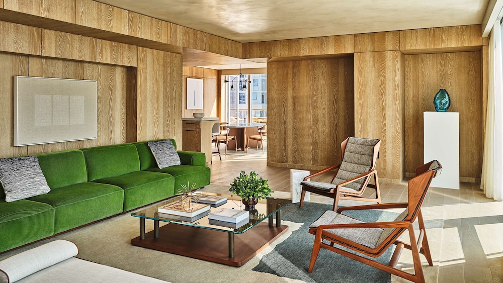 Penthouse (Conrad Penthouse) thumbnail 5