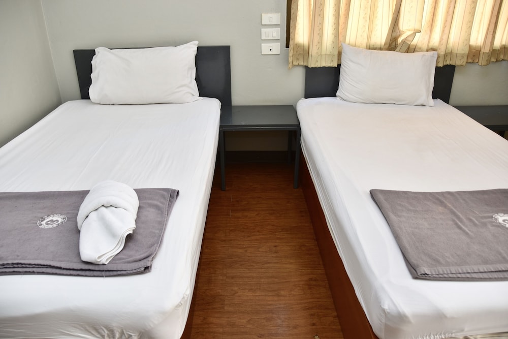 Standard Twin Room photo 2